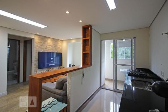 Cozinha de apartamento para alugar com 2 quartos, 53m² em Jardim Colibri, Cotia