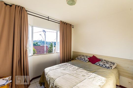 Quarto 1 de casa à venda com 2 quartos, 66m² em Largo do Barradas, Niterói