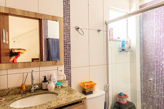 Lavabo de casa à venda com 2 quartos, 66m² em Largo do Barradas, Niterói
