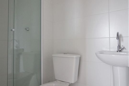 Banheiro de apartamento à venda com 2 quartos, 41m² em Paraíso do Morumbi, São Paulo