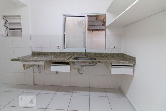 Cozinha - pia de casa para alugar com 1 quarto, 30m² em Vila Barros, Guarulhos