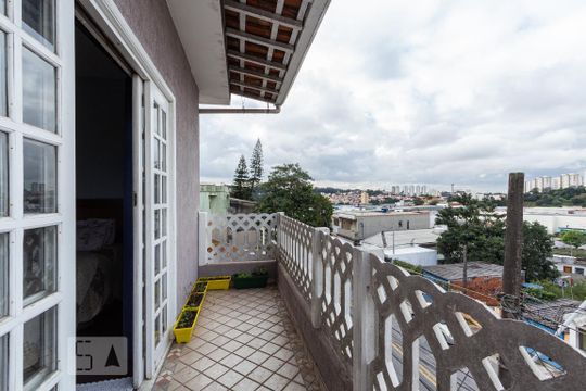 Varanda da Suíte de casa à venda com 4 quartos, 246m² em Parque Industrial das Oliveiras, Taboão da Serra