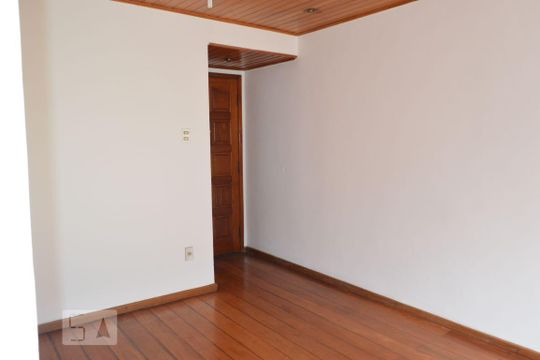 Sala de apartamento para alugar com 2 quartos, 78m² em Fonseca, Niterói
