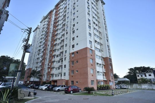Fachada de apartamento à venda com 2 quartos, 46m² em Jacarepaguá, Rio de Janeiro