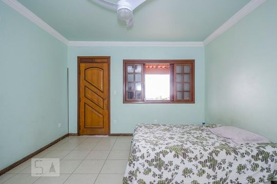 Suíte  de casa para alugar com 4 quartos, 300m² em Havaí, Belo Horizonte