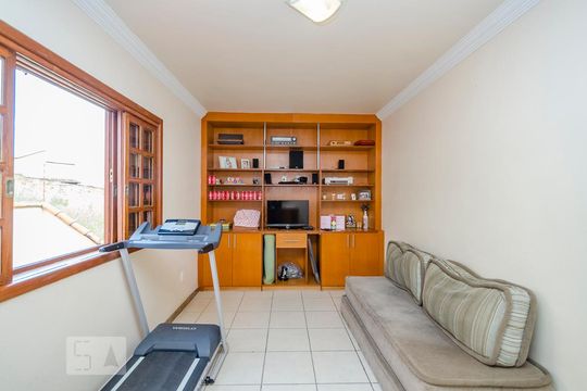Quarto 4 de casa para alugar com 4 quartos, 300m² em Havaí, Belo Horizonte