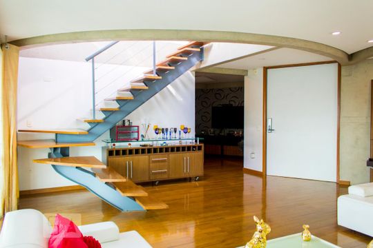Sala de Estar de apartamento para alugar com 5 quartos, 414m² em Jardim Sílvia, Santo André