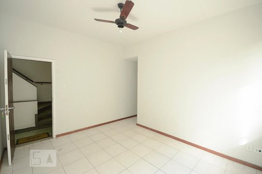 Sala de apartamento à venda com 3 quartos, 91m² em Icaraí, Niterói