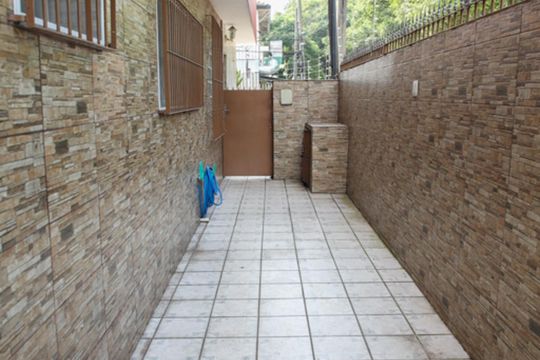 Quintal de casa à venda com 4 quartos, 247m² em Rudge Ramos, São Bernardo do Campo