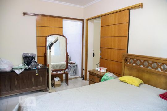 Suíte master de casa à venda com 4 quartos, 247m² em Rudge Ramos, São Bernardo do Campo