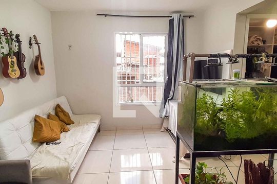 Apartamento à venda com 2 quartos, 45m² em São Pedro, Osasco
