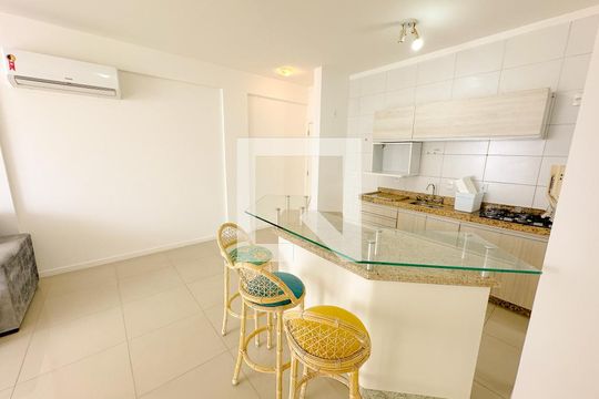 Sala de Jantar de apartamento para alugar com 2 quartos, 80m² em Ingleses do Rio Vermelho, Florianópolis