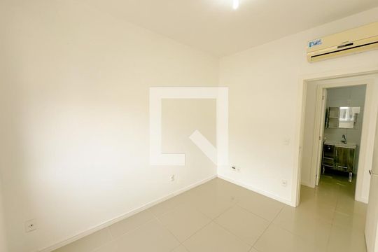 Quarto  de apartamento para alugar com 2 quartos, 80m² em Ingleses do Rio Vermelho, Florianópolis