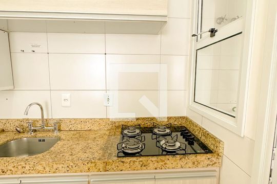 Cozinha - Armários de apartamento para alugar com 2 quartos, 80m² em Ingleses do Rio Vermelho, Florianópolis