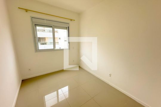 Quarto  de apartamento para alugar com 2 quartos, 80m² em Ingleses do Rio Vermelho, Florianópolis