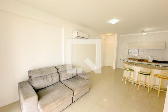 Sala de TV de apartamento para alugar com 2 quartos, 80m² em Ingleses do Rio Vermelho, Florianópolis
