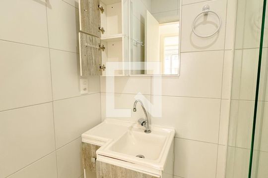 Banheiro de apartamento para alugar com 2 quartos, 80m² em Ingleses do Rio Vermelho, Florianópolis