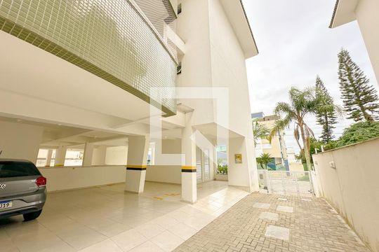 Garagem de apartamento para alugar com 2 quartos, 80m² em Ingleses do Rio Vermelho, Florianópolis