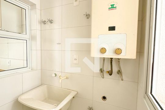 Área de Serviço de apartamento para alugar com 2 quartos, 80m² em Ingleses do Rio Vermelho, Florianópolis