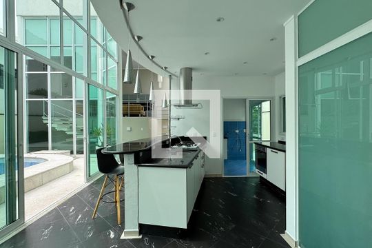 Cozinha de casa de condomínio para alugar com 3 quartos, 400m² em Alphaville, Santana de Parnaíba