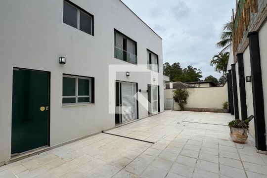 varanda da Suíte 3 de casa de condomínio para alugar com 3 quartos, 400m² em Alphaville, Santana de Parnaíba