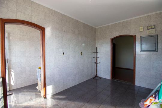 Cozinha de apartamento para alugar com 3 quartos, 114m² em Vila Santa Terezinha, Várzea Paulista