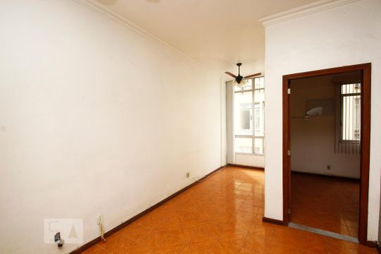 Sala de apartamento à venda com 2 quartos, 65m² em Laranjeiras, Rio de Janeiro
