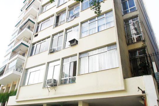 Fachada do Prédio de apartamento à venda com 2 quartos, 65m² em Laranjeiras, Rio de Janeiro