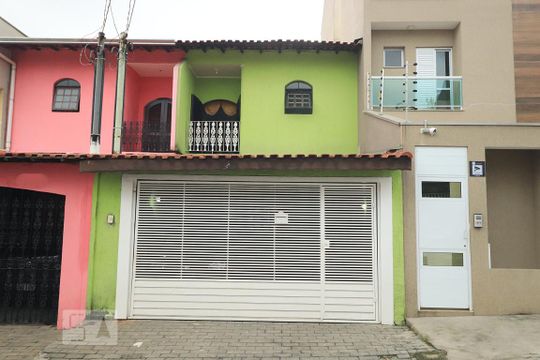 Fachada de casa à venda com 3 quartos, 177m² em Parque Capuava, Santo André