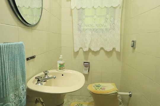 Lavabo de casa à venda com 3 quartos, 177m² em Parque Capuava, Santo André