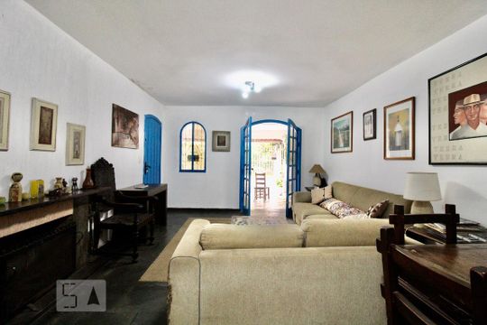 Sala de Estar de casa à venda com 4 quartos, 200m² em Vila Cordeiro, São Paulo
