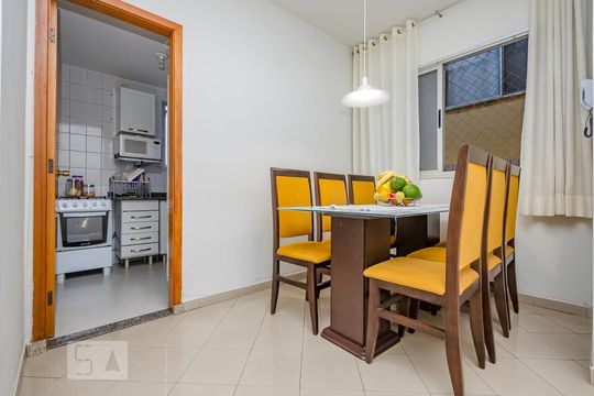 Salas de apartamento para alugar com 3 quartos, 67m² em Betânia, Belo Horizonte