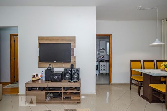 Salas de apartamento para alugar com 3 quartos, 67m² em Betânia, Belo Horizonte
