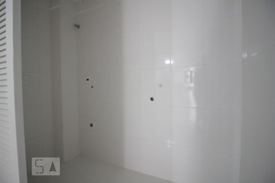 Área de Serviço de casa para alugar com 3 quartos, 185m² em Paraíso do Morumbi, São Paulo