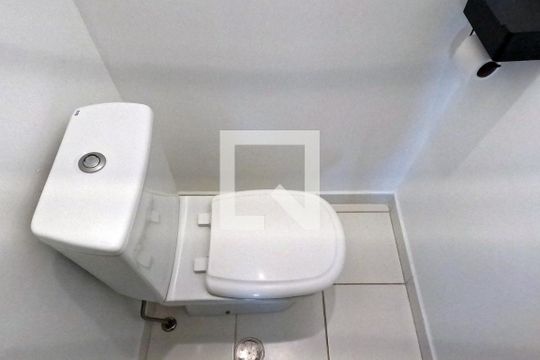 Lavabo de apartamento para alugar com 2 quartos, 94m² em Ponta da Praia, Santos