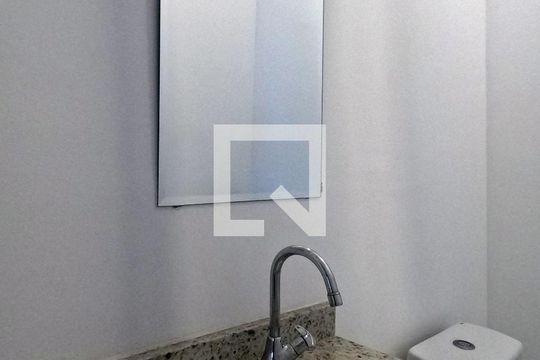 Lavabo de apartamento para alugar com 2 quartos, 94m² em Ponta da Praia, Santos