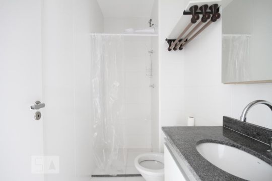 Banheiro de apartamento à venda com 2 quartos, 54m² em Cambuci, São Paulo