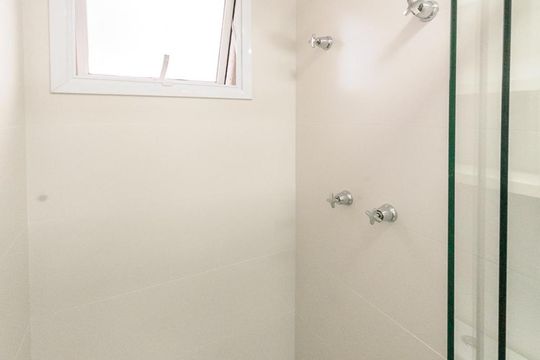 Banheiro - Suite de apartamento à venda com 2 quartos, 61m² em Ponte Preta, Campinas
