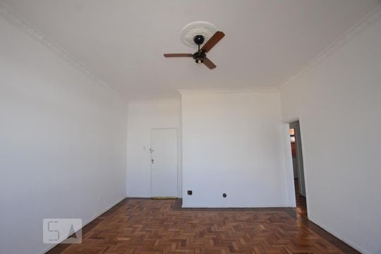 Sala de apartamento à venda com 2 quartos, 70m² em Vila da Penha, Rio de Janeiro
