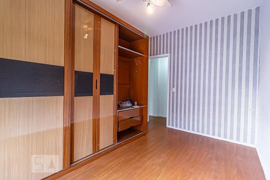 Quarto 1 de apartamento à venda com 2 quartos, 142m² em Taquara, Rio de Janeiro