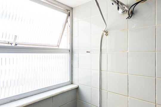 Banheiro da Suíte de apartamento à venda com 3 quartos, 130m² em Icaraí, Niterói