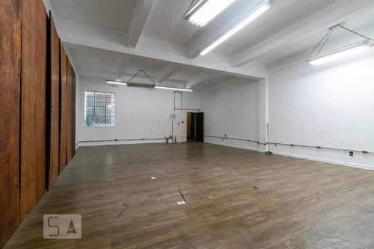 Sala/Quarto de kitnet/studio para alugar com 1 quarto, 104m² em Brás, São Paulo