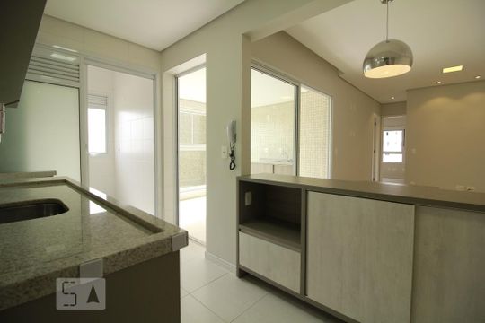 Cozinha de apartamento para alugar com 2 quartos, 70m² em Jardim da Gloria, São Paulo