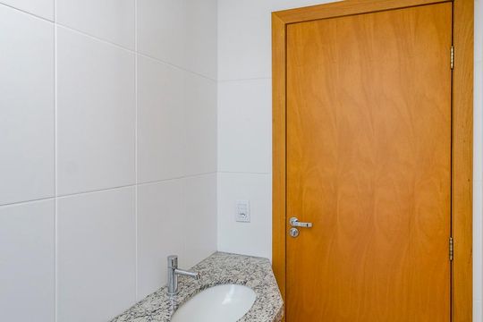 Banheiro Social de apartamento para alugar com 2 quartos, 70m² em Buritis, Belo Horizonte