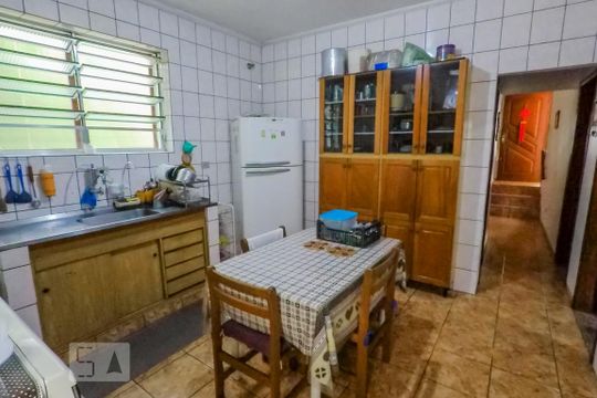 Cozinha de casa à venda com 3 quartos, 170m² em Chácara Inglesa, São Paulo