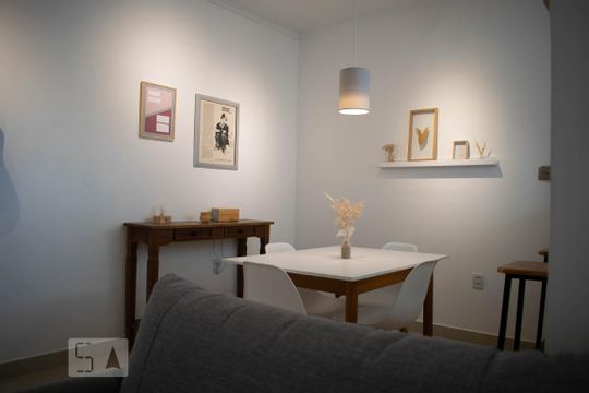 Sala de Jantar de apartamento para alugar com 2 quartos, 92m² em Jardim Botânico, Porto Alegre