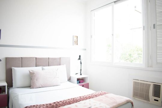 Quarto 1 de apartamento para alugar com 2 quartos, 92m² em Jardim Botânico, Porto Alegre