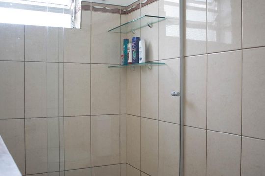 Banheiro 1 de apartamento para alugar com 2 quartos, 92m² em Jardim Botânico, Porto Alegre