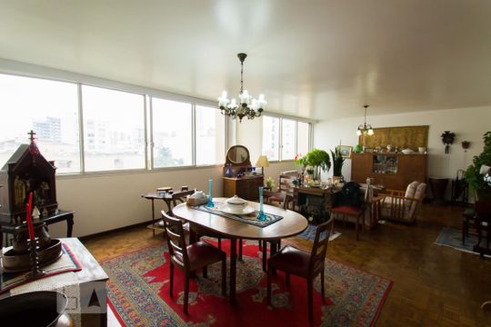 Sala de apartamento à venda com 3 quartos, 200m² em Vila Mariana, São Paulo