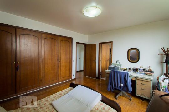 Suíte de apartamento à venda com 3 quartos, 200m² em Vila Mariana, São Paulo